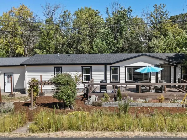 1208 Grant St, Philomath, OR 97370