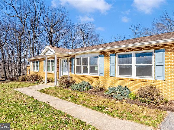 3rd image of 10523 Rolling Green Ct