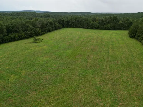 15 Newton Ln, Crossville, TN 38572