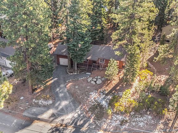 3rd image of 10515 Laurelwood Dr