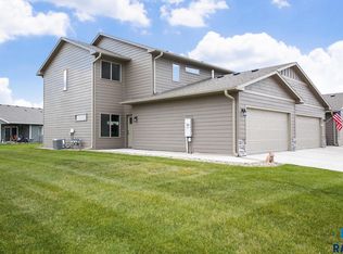 231 E Ivy Rd, Tea, SD 57064