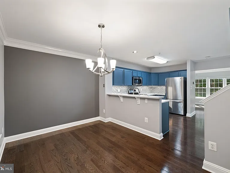 18613 Village Fountain Dr — Photo 5