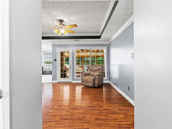 5th image of 1309 Riverwood Dr