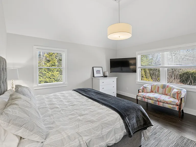 28 Foster Rd — Photo 29