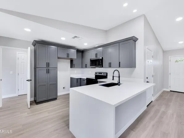 120 W MICHIGAN Avenue, Phoenix, AZ 85023