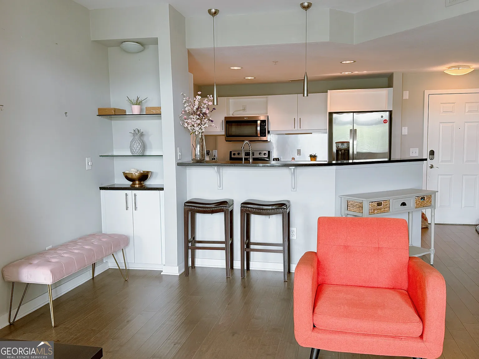 2 bed, 1166 sqft, $2,295 — Photo 3