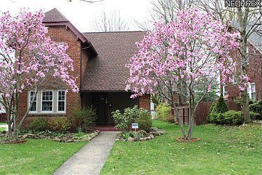 1st image of 366 Sumatra Ave