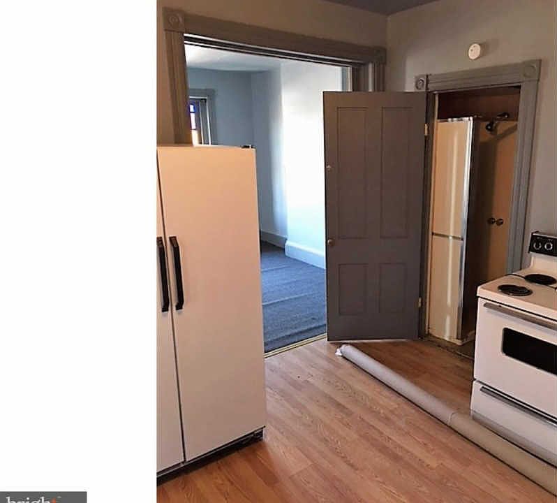 2nd image of 85 N Pearl St