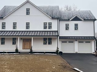 5 Rivendell Ln, Millis, MA 02054