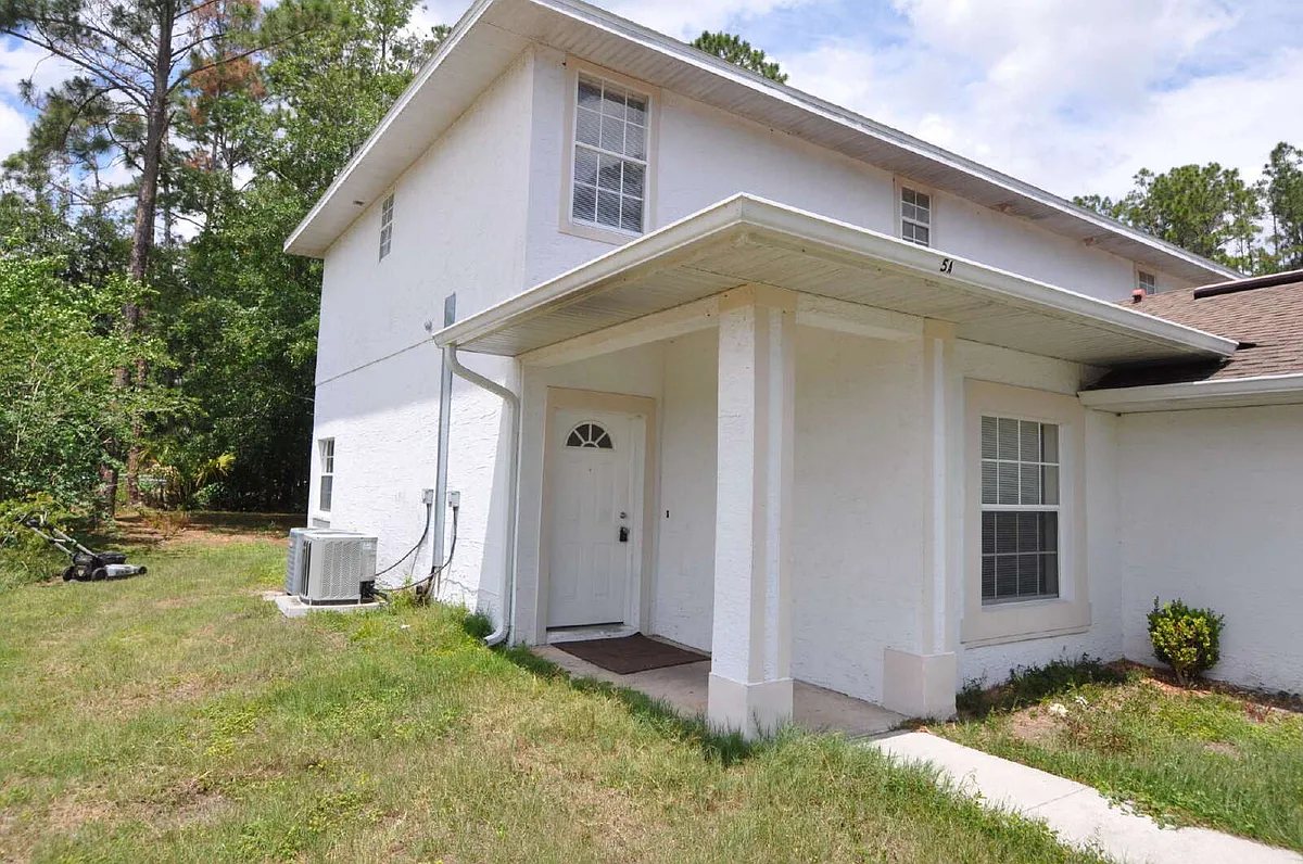Building Photo - 5 Wells Pl #A