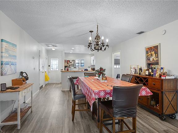 5th image of 1513 Edgewater CIR