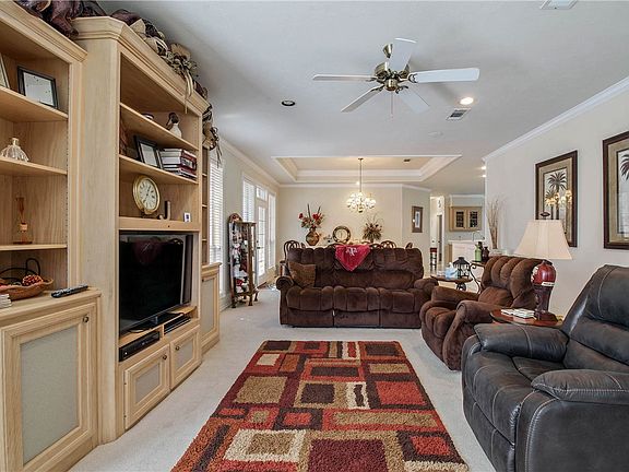 3rd image of 4718 Stonebriar Cir