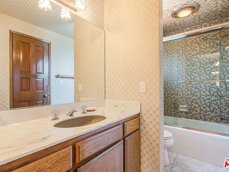 1181 Somera Rd — Photo 25