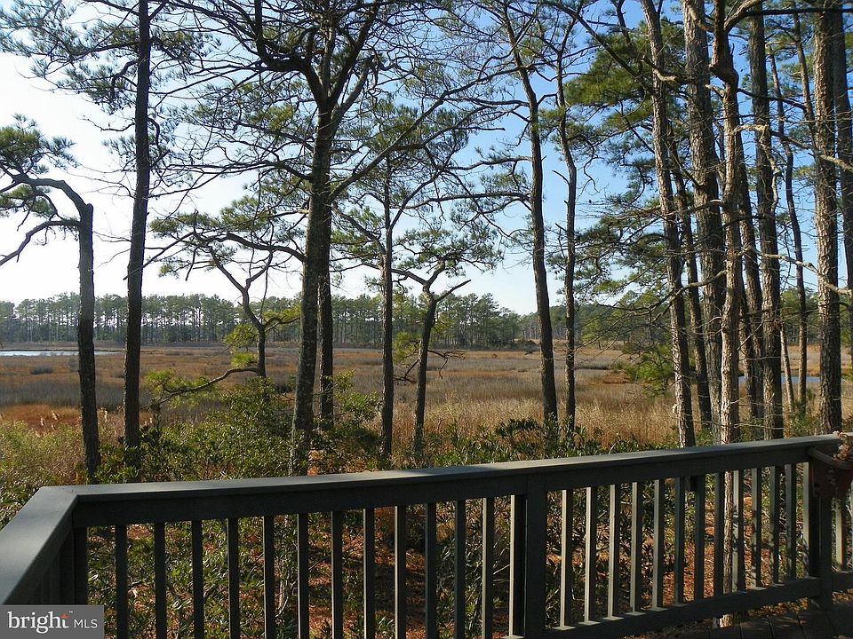 1st image of 129 Canal Dr