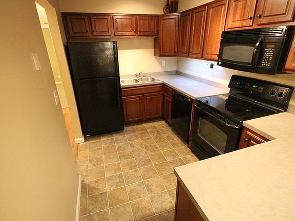3rd image of 4406 Wisteria Landing Cir Unit 101