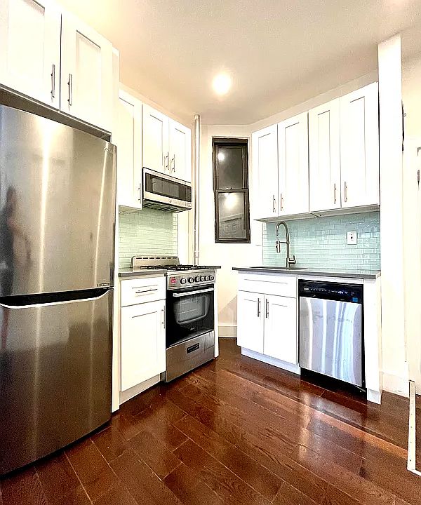 1st image of 280 W 117th St APT 1B