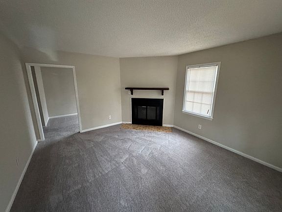 3rd image of 2243-2245 Sherwood Ave #2243