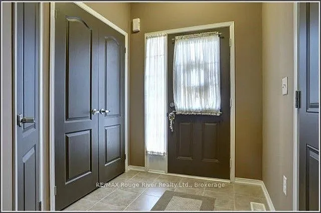 85 Lander Cres — Photo 5