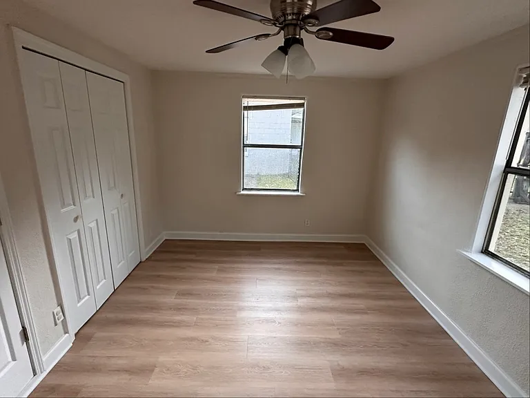 310 Washington Ave #A — Photo 5
