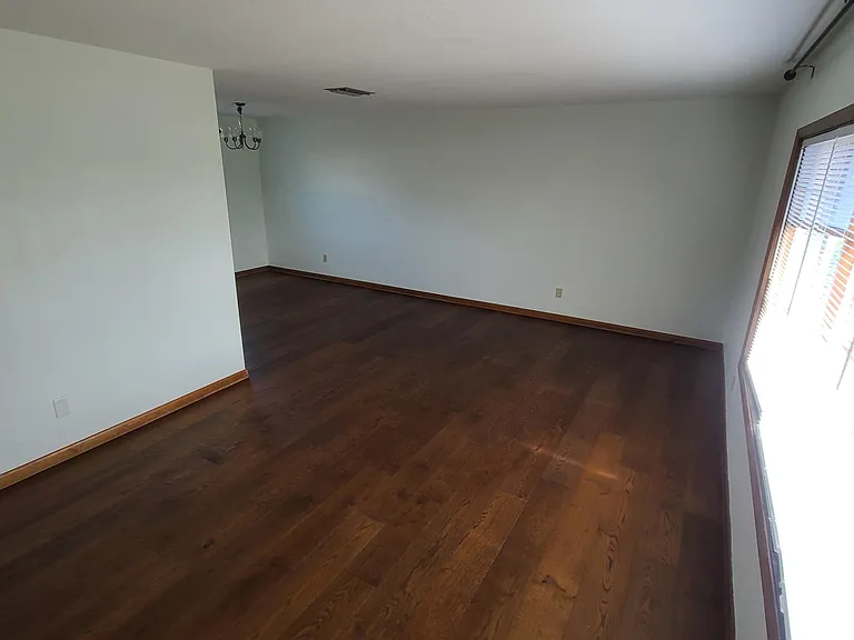 1646 W Paradise Ln — Photo 11