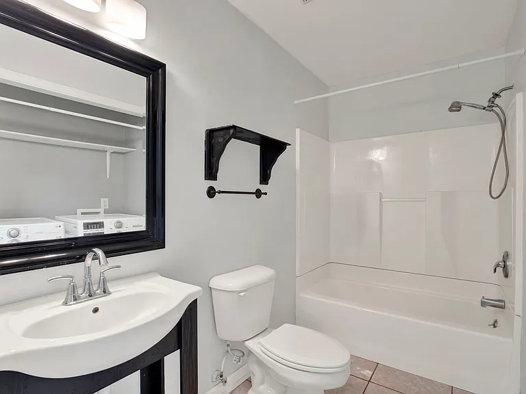 128 Saint Ives Dr — Photo 26