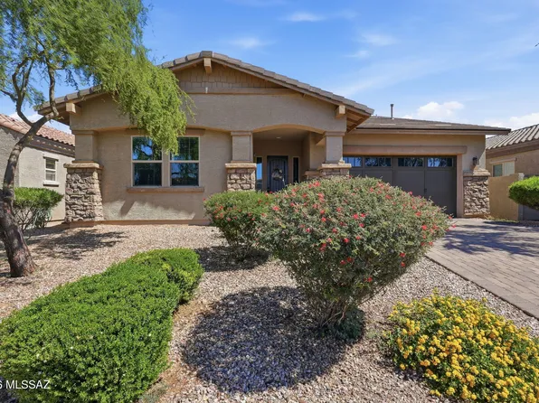 1076 W Desert Firetail Ln, Tucson, AZ 85755