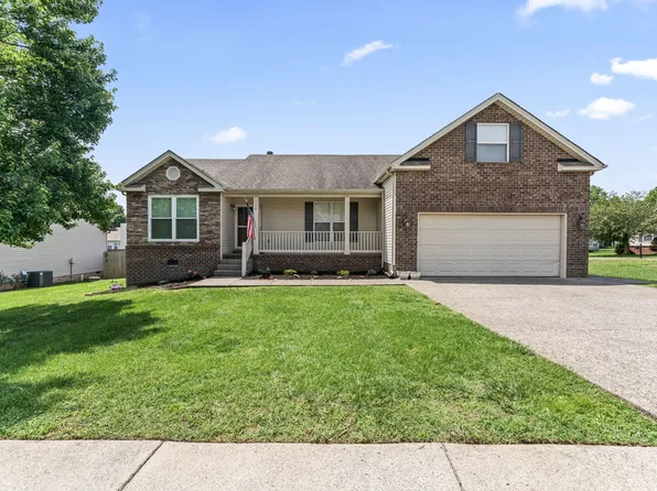 233 E Winterberry Trl, White House, TN 37188