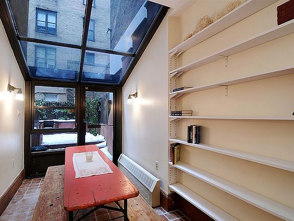 3rd image of 25 W 71st St Unit Garden