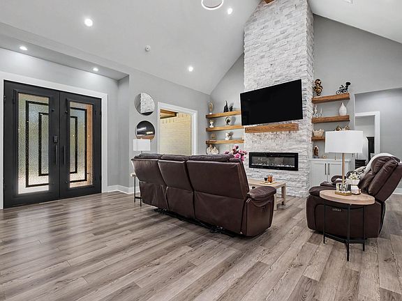 5th image of 3011 Beauchamp Rd