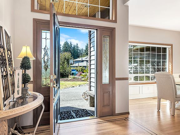 Front Door/Entry