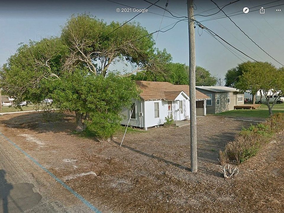 2nd image of 703 Elm St