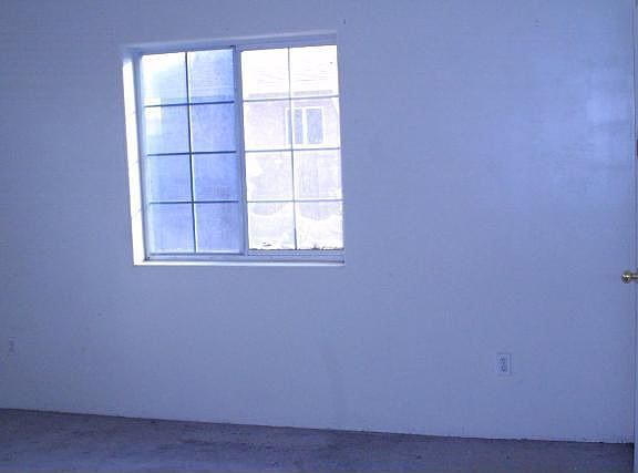 3rd image of 1634 W Tamarisk St