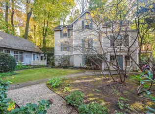 299 Prospect Ave, Sea Cliff, NY 11579