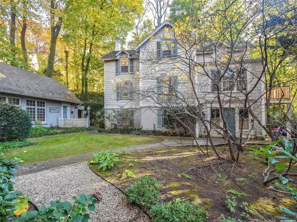 299 Prospect Avenue, Sea Cliff, NY 11579