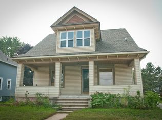 45 W Union Ave, Cedar Grove, WI 53013