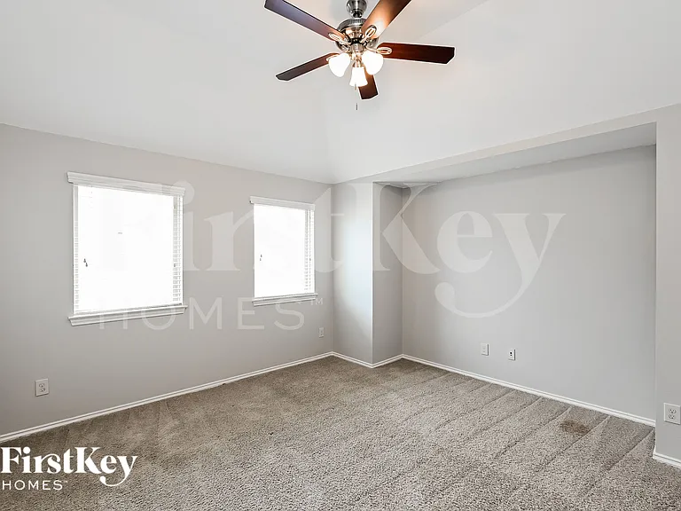 10402 Golden Hearth Ln — Photo 15