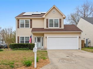 907 Lee Shore Ct, Chesapeake, VA 23320