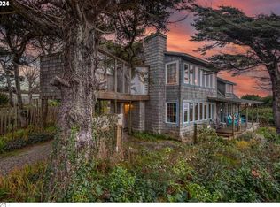 1410 SW Corona Ct, Waldport, OR 97394