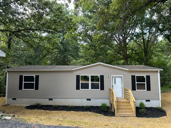 29 West Dr, Rossville, GA 30741