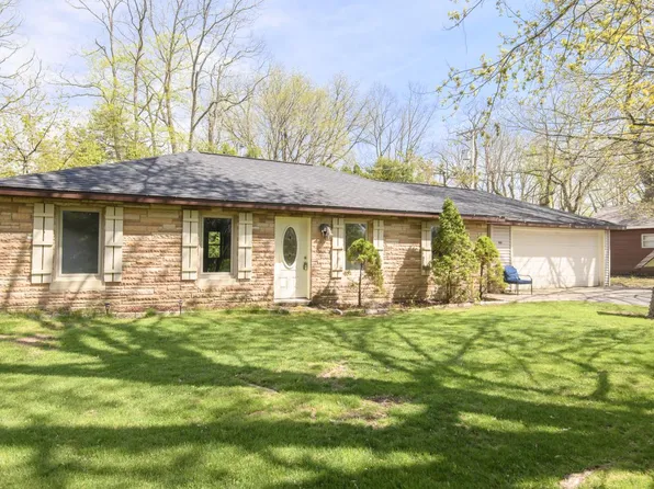 2432 North 1st LANE, Summit, WI 53066