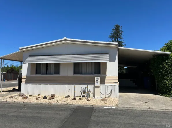 158 Leisure Park Circle, Santa Rosa, CA 95401