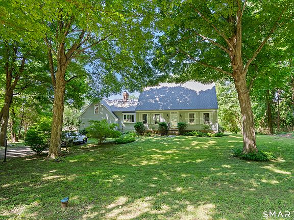 3rd image of 393 Copse Road