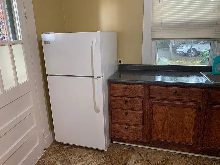 2295 York Ave #2-B — Photo 5