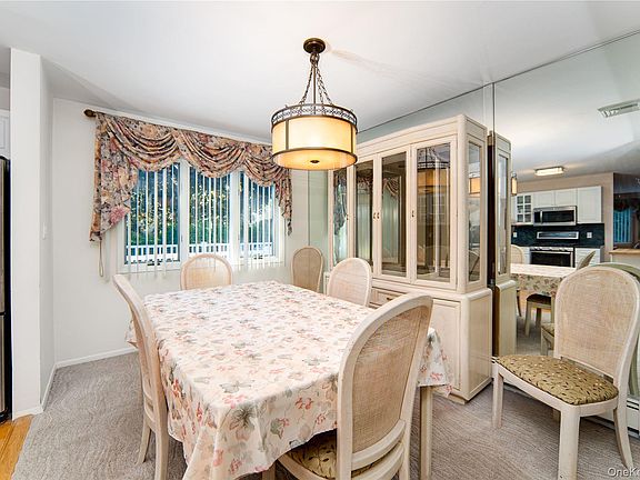 5th image of 14 Beech Court