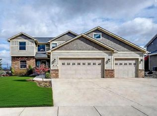 810 SW Windy Point Ct, Pullman, WA 99163