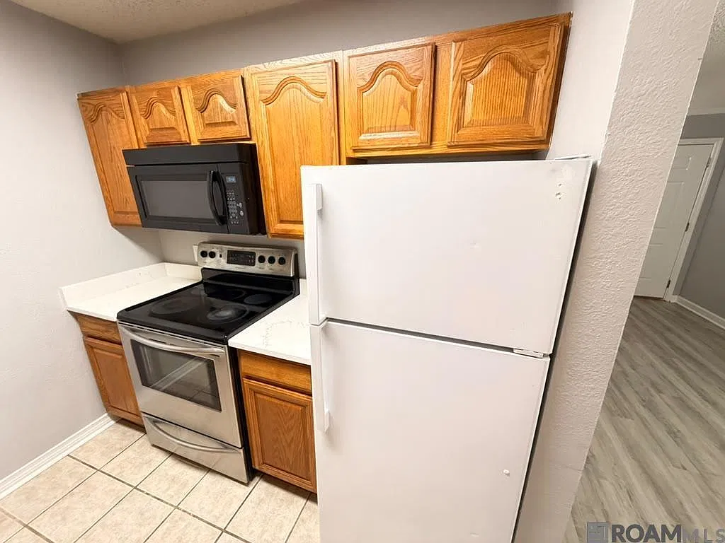 3 bed, 1200 sqft, $1,350 — Photo 4