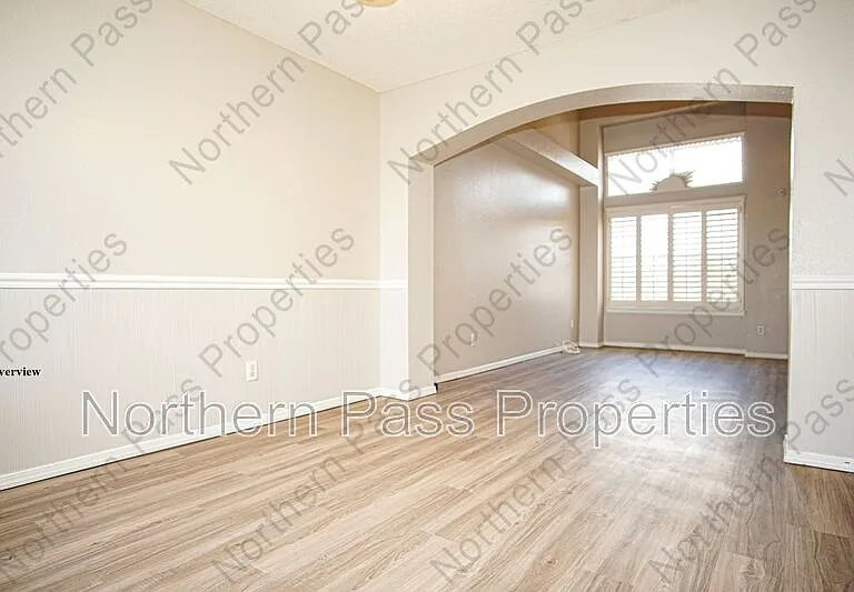 817 Dakota River Ave — Photo 6