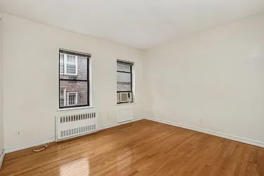 207 West 20th Street