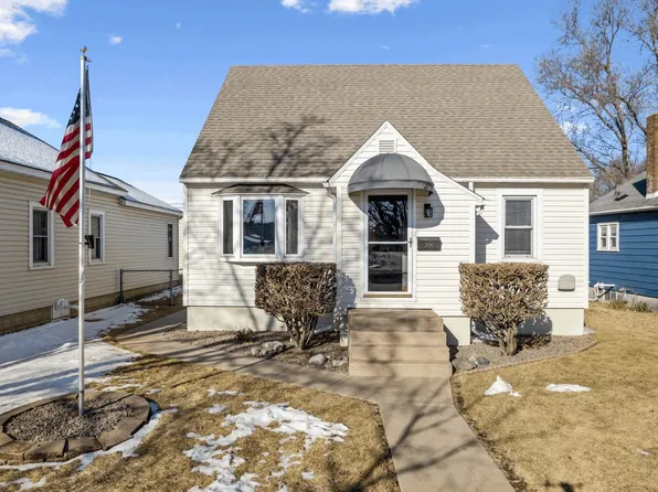 2616 East Ave S, La Crosse, WI 54601