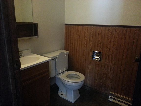 4th image of 4414 Grinnell Dr APT 4